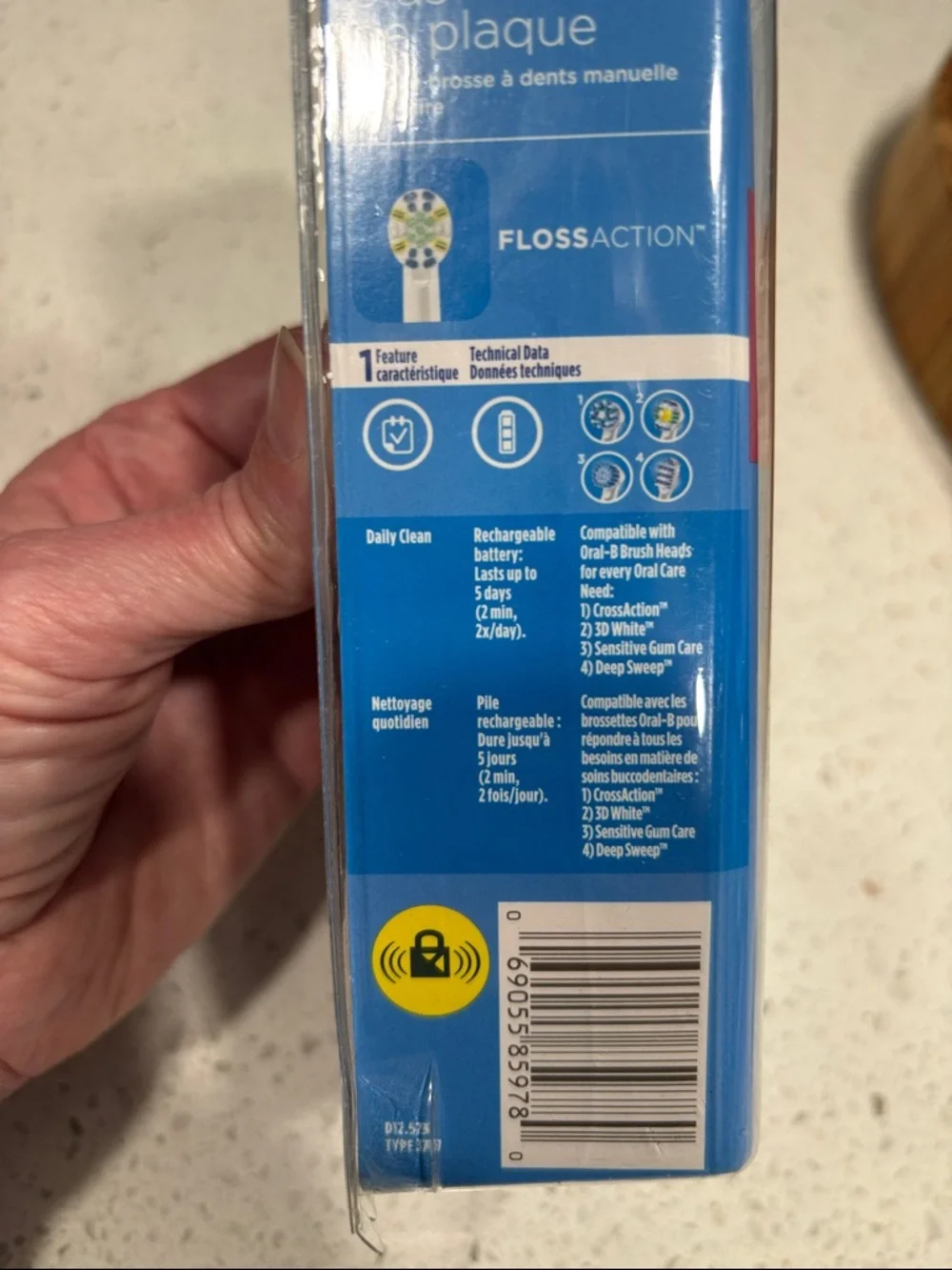 Oral B vitality electric toothbrush floss nwt nib